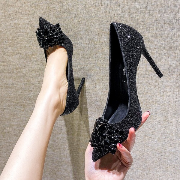 2020fall new pointed stiletto heels sexy shallow mouth crystal wedding shoes rhinestone large size small size single shoes women 2020fall new pointed stiletto heels sexy shallow mouth crystal wedding shoes rhinestone large size small size single shoes women