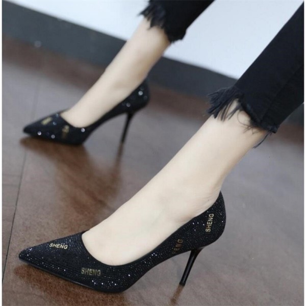 High heels 2020 autumn new all-match black pointed shallow mouth rhinestone stiletto single shoes fashion work women's shoes High heels 2020 autumn new all-match black pointed shallow mouth rhinestone stiletto single shoes fashion work women's shoes